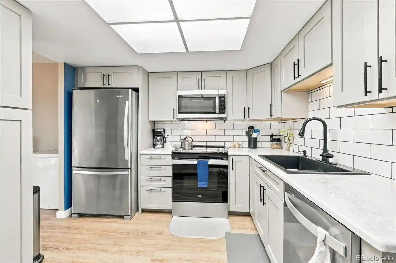 Listing Photo 1 - Condo for sale in 13850 E Marina Dr located at 13850 E Marina Dr, Aurora, CO 80014 - Unit #501