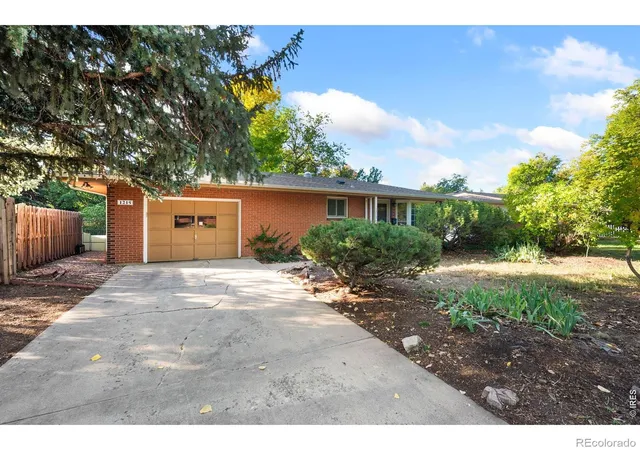 Photo 2 of Single family home for sale at 1215 Juniper Ct, Fort Collins, CO 80521 | MLS# IR1070450 | Listing updated on 2026-10-17