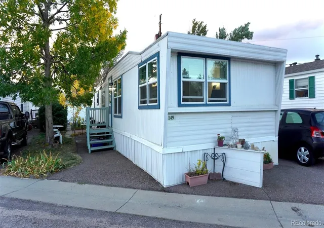 Photo 1 of Manufactured home for sale at 17190 Mt Vernon Rd, Golden, CO 80401 | MLS# 4601542 | Listing updated on 2026-10-26
