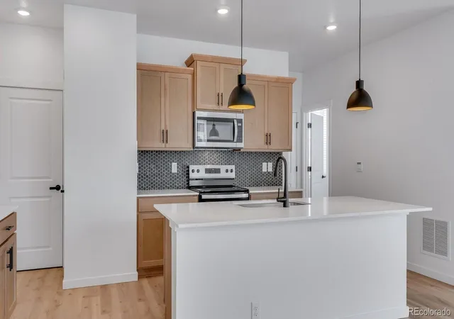 Photo 3 of Single family home for sale at 1913 Sorghum Way, Johnstown, CO 80534 | MLS# 9842664 | Listing updated on 2026-10-12