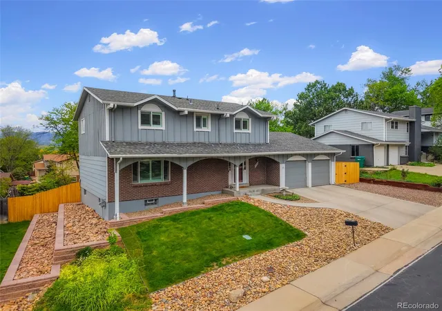 Photo 1 of Single family home for sale at 2383 S Holland St, Lakewood, CO 80227 | MLS# 8790494 | Listing updated on 2026-10-13