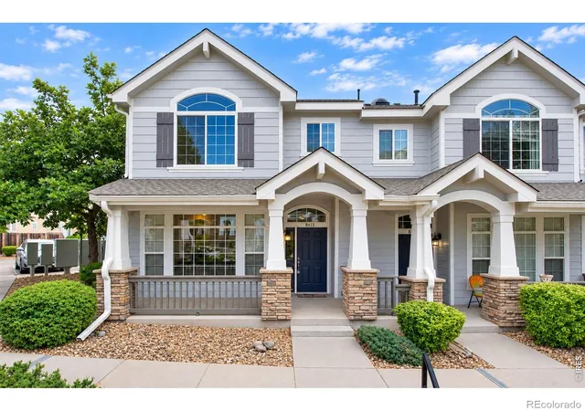 Townhouse for sale at 8415 Stonybridge Cir, Highlands Ranch, CO 80126 | MLS# IR1070464
