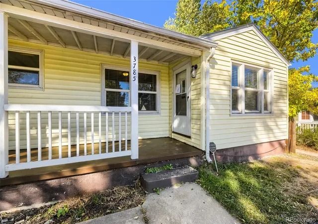 Photo 2 of Single family home for sale at 3785 S Grant St, Englewood, CO 80113 | MLS# 5983533 | Listing updated on 2026-10-14