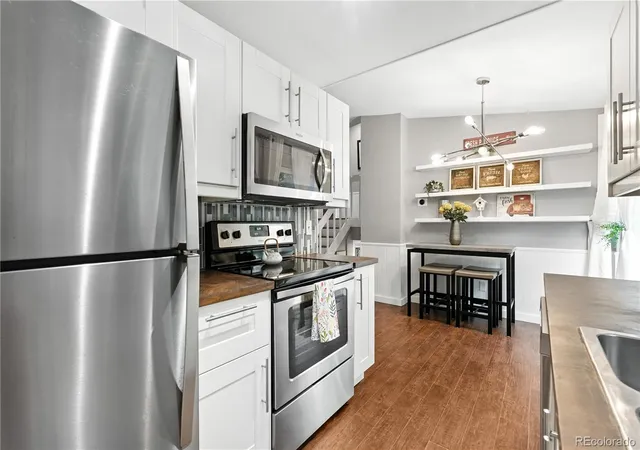 Photo 3 of Single family home for sale at 4494 S Pagosa Cir, Aurora, CO 80015 | MLS# 8905493 | Listing updated on 2026-10-15