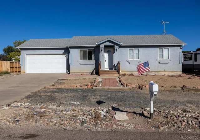 Photo 1 of Single family home for sale at 876 S Blakeland Dr, Pueblo, CO 81007 | MLS# 7166640 | Listing updated on 2026-10-12