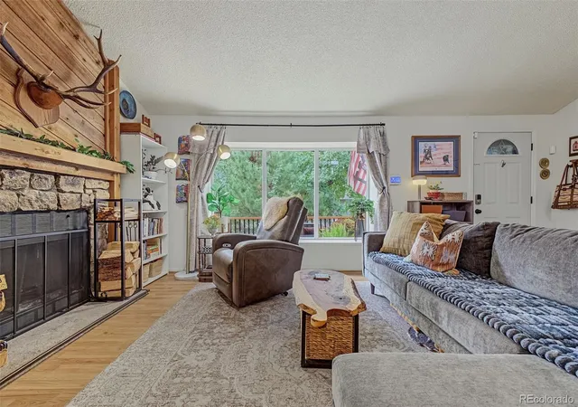 Photo 1 of Single family home for sale at 18941 E Mercer Dr, Aurora, CO 80013 | MLS# 6408555 | Listing updated on 2026-10-21