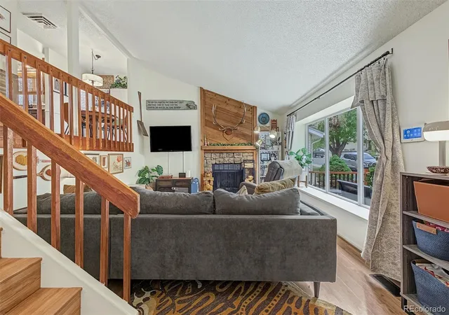 Photo 4 of Single family home for sale at 18941 E Mercer Dr, Aurora, CO 80013 | MLS# 6408555 | Listing updated on 2026-10-21