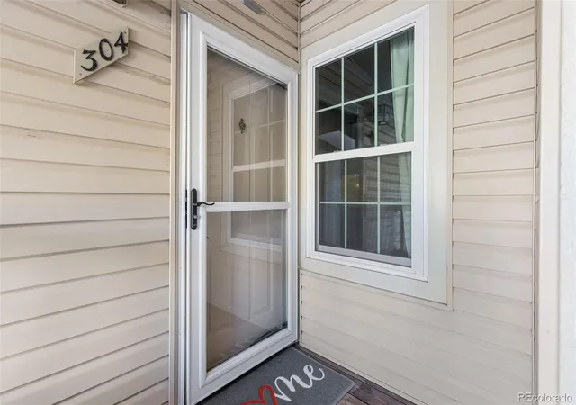 Listing Photo 2 - Condo for sale in building located at 985 S Miller St, Lakewood, CO 80226 - Unit #304