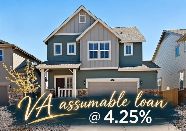 Photo 2 of Single family home for sale at 759 Yankee Boy Loop, Elizabeth, CO 80107 | MLS# 2534056 | Listing updated on 2026-10-17