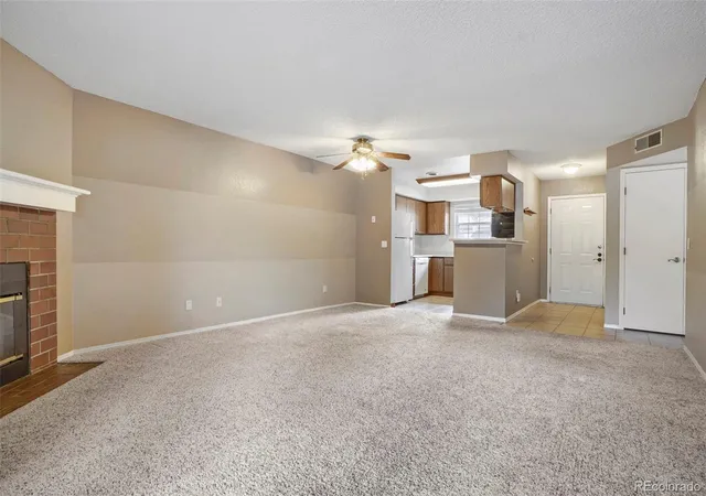 Photo 4 of Condo for sale at 2710 E Otero Pl #4, Centennial, CO 80122 | MLS# 1606330 | Listing updated on 2026-10-16