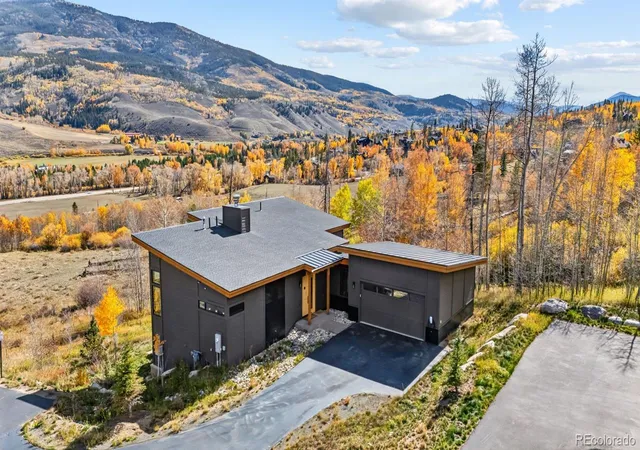 Single family home for sale at 67 Coumbe Xing, Silverthorne, CO 80498 | MLS# 8288422