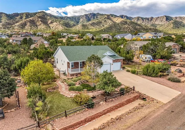 Photo 3 of Single family home for sale at 54 Tanner Pkwy, Canon City, CO 81212 | MLS# 2414741 | Listing updated on 2026-10-20