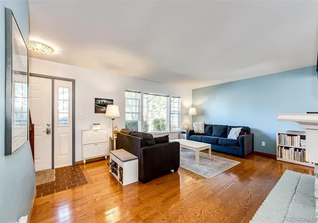 Photo 4 of Townhouse for sale at 5243 S Jellison St, Littleton, CO 80123 | MLS# 6682146 | Listing updated on 2026-10-19