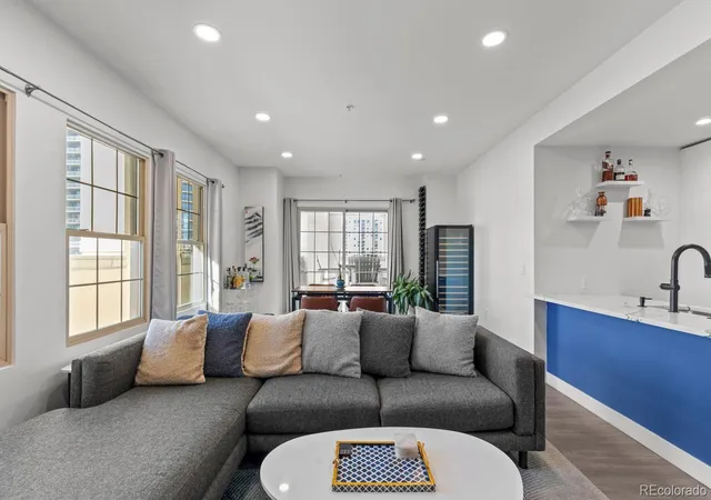 Photo 4 of Condo for sale at 925 N Lincoln St #3F, Denver, CO 80203 | MLS# 5465441 | Listing updated on 2026-10-17
