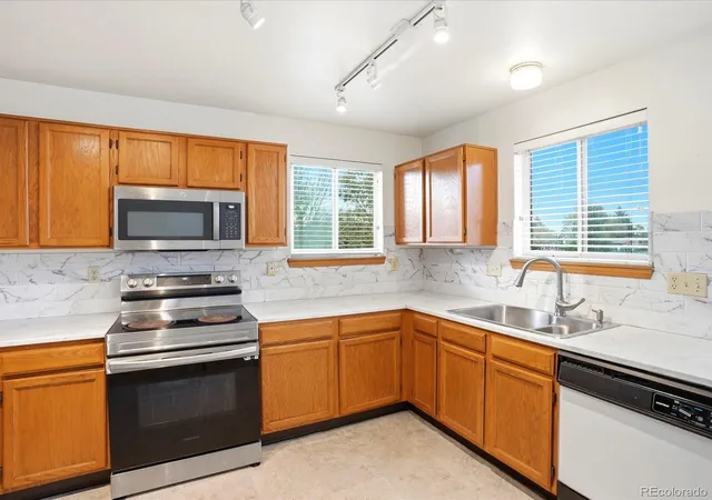 Photo 4 of Single family home for sale at 1890 Granby Ct, Aurora, CO 80011 | MLS# 9264572 | Listing updated on 2026-10-22