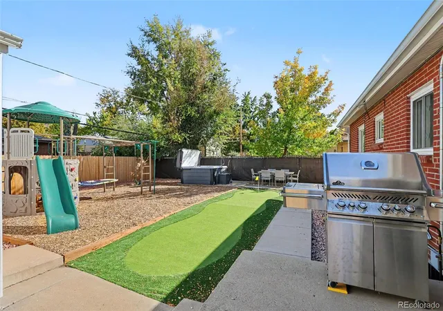 Photo 3 of Single family home for sale at 6506 Lee St, Arvada, CO 80004 | MLS# 3335474 | Listing updated on 2026-10-15
