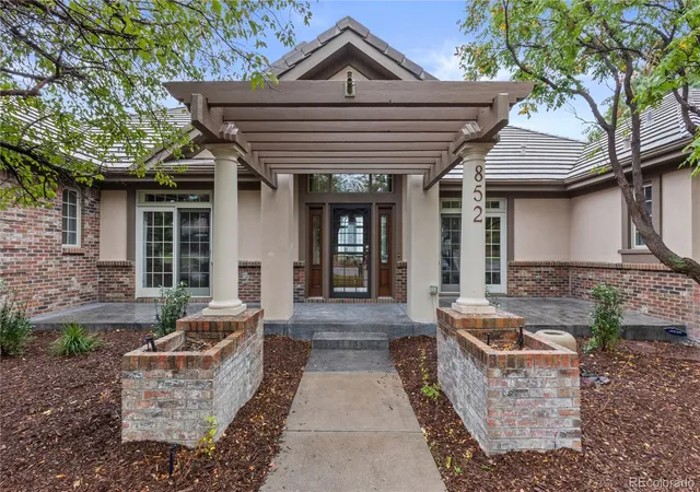 Photo 3 of Single family home for sale at 852 Glen Oaks Ave, Castle Pines, CO 80108 | MLS# 6378103 | Listing updated on 2026-10-17