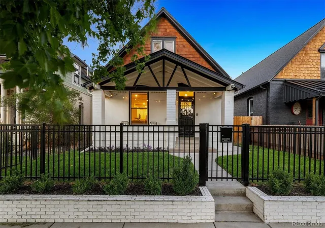 Photo 2 of Single family home for sale at 1004 S Pennsylvania St, Denver, CO 80209 | MLS# 8763610 | Listing updated on 2026-10-21