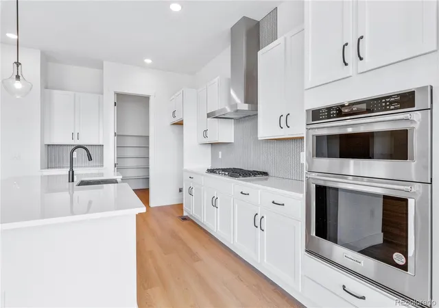 Photo 4 of Single family home for sale at 1037 Coal Bank Trl, Castle Rock, CO 80104 | MLS# 6403156 | Listing updated on 2026-10-16