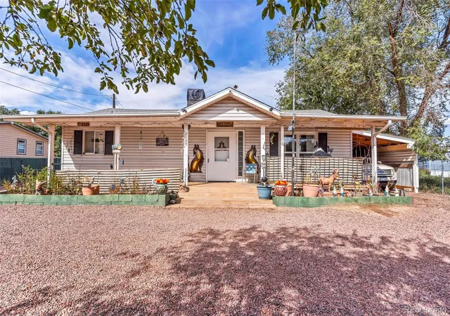Photo 1 of Single family home for sale at 2149 Washington St, Canon City, CO 81212 | MLS# 3483546 | Listing updated on 2026-10-13