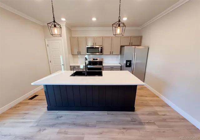 Photo 2 of Single family home for sale at 4677 River Highlands Loop, Elizabeth, CO 80107 | MLS# 5570761 | Listing updated on 2026-10-14