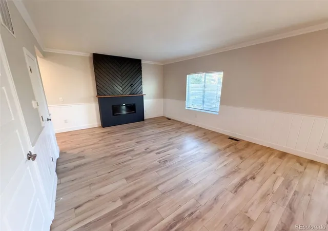 Photo 3 of Single family home for sale at 4677 River Highlands Loop, Elizabeth, CO 80107 | MLS# 5570761 | Listing updated on 2026-10-14