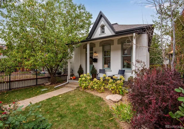 Photo 1 of Single family home for sale at 2525 Curtis St, Denver, CO 80205 | MLS# 1593331 | Listing updated on 2026-10-16