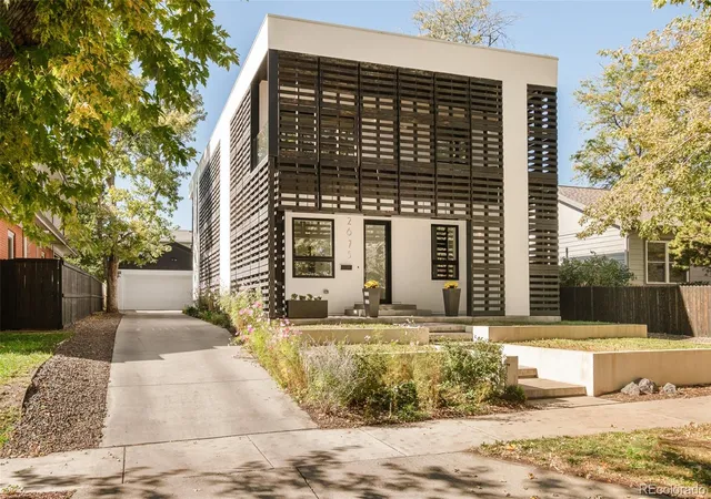 Photo 2 of Single family home for sale at 2675 Meade St, Denver, CO 80211 | MLS# 1587378 | Listing updated on 2026-10-22