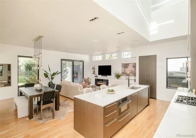 Photo 4 of Single family home for sale at 2675 Meade St, Denver, CO 80211 | MLS# 1587378 | Listing updated on 2026-10-22