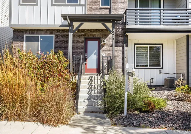 Photo 3 of Townhouse for sale at 1926 W 165th Way, Broomfield, CO 80023 | MLS# 6126131 | Listing updated on 2026-10-17