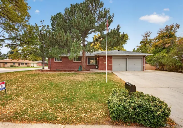 Single family home for sale at 6940 W 4th Avenue, Lakewood, CO 80226 | MLS# 9947698