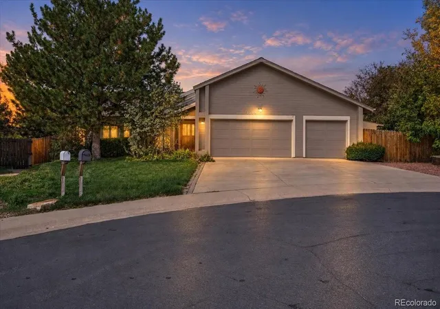 Photo 1 of Single family home for sale at 5539 S Yampa Ct, Centennial, CO 80015 | MLS# 9949568 | Listing updated on 2026-10-24