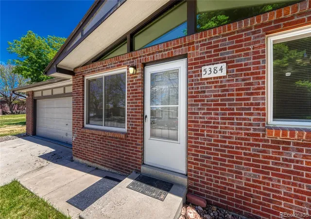 Listing Photo 2 - Condo for sale in building located at 5384 S Prescott St, Littleton, CO 80120