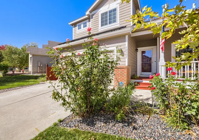 Photo 2 of Single family home for sale at 10507 W Cooper Dr, Littleton, CO 80127 | MLS# 7557944 | Listing updated on 2026-10-15