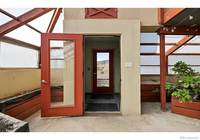 Photo 3 of Single family home for sale at 2962 Black Fox Run Ln, Loveland, CO 80538 | MLS# IR1070539 | Listing updated on 2026-10-14