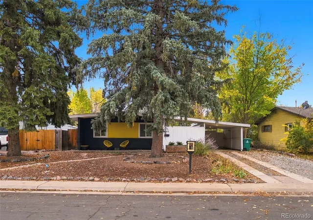 Photo 2 of Single family home for sale at 1370 S Ivy Way, Denver, CO 80224 | MLS# 6468335 | Listing updated on 2026-10-23