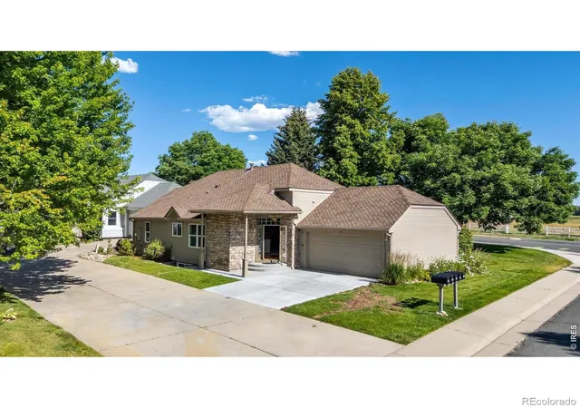 Photo 1 of Single family home for sale at 101 Fairfield Ln, Louisville, CO 80027 | MLS# IR1070542 | Listing updated on 2026-10-14