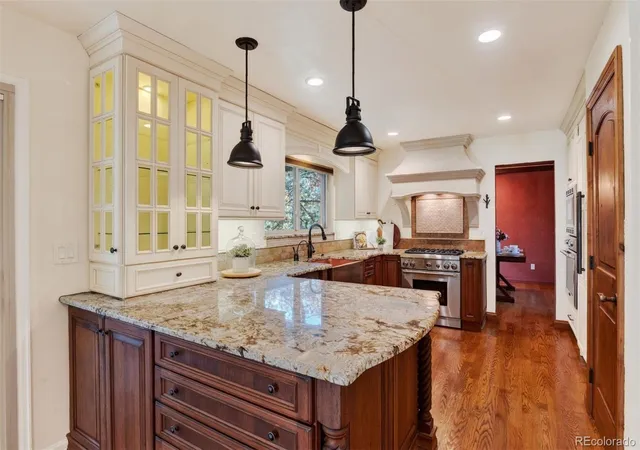 Photo 2 of Single family home for sale at 6098 S Lima St, Englewood, CO 80111 | MLS# 3510885 | Listing updated on 2026-10-28