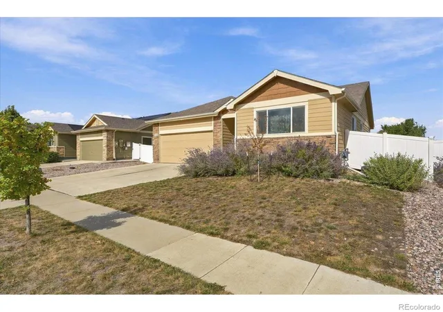 Photo 3 of Single family home for sale at 946 Scotch Pine Dr, Severance, CO 80550 | MLS# IR1070563 | Listing updated on 2026-10-16