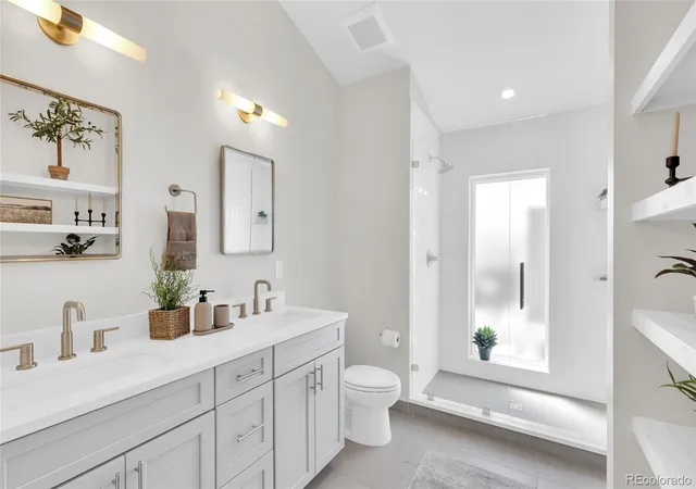 Photo 4 of Townhouse for sale at 331 W Warren Ave, Denver, CO 80223 | MLS# 5597106 | Listing updated on 2026-10-17