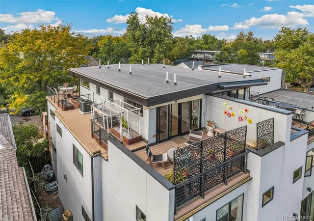 Photo 3 of Single family home for sale at 3880 Vrain St, Denver, CO 80212 | MLS# 2163650 | Listing updated on 2026-10-17