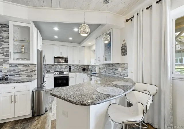 Photo 1 of Townhouse for sale at 2882 W Davies Ave, Littleton, CO 80120 | MLS# 6001465 | Listing updated on 2026-10-19