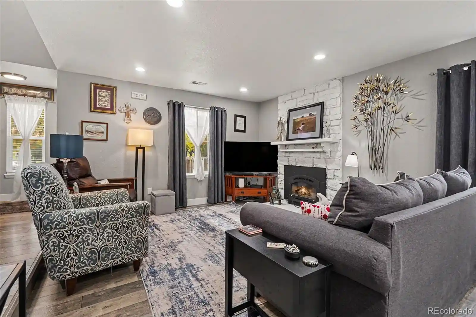 Listing Photo 2 - Condo for sale in 8415 Everett Wy located at 8415 Everett Wy, Arvada, CO 80005 - Unit 8415 Everett Way