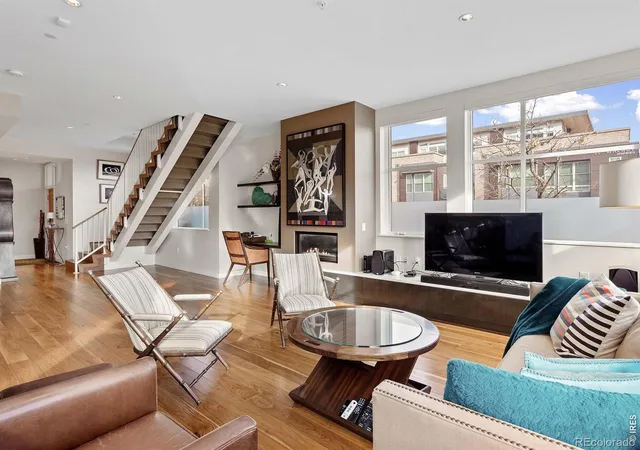 Listing Photo 3 - Condo for sale in building located at 1655 Walnut St, Boulder, CO 80302 - Unit #106