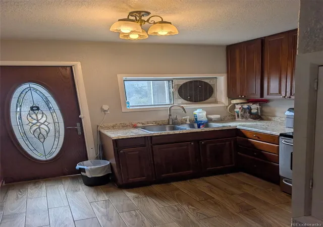Photo 4 of Single family home for sale at 2912 W Short Pl, Denver, CO 80204 | MLS# 1876647 | Listing updated on 2026-10-15