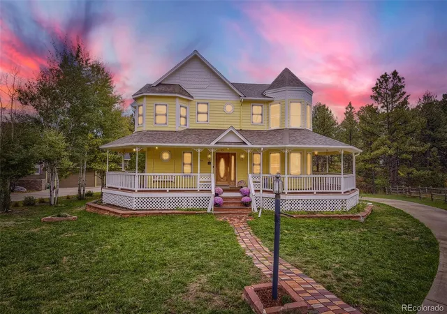 Photo 1 of Single family home for sale at 1300 Gambel Oaks Dr, Elizabeth, CO 80107 | MLS# 6152796 | Listing updated on 2026-10-28