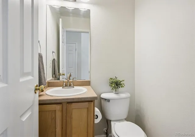 Photo 2 of Single family home for sale at 15038 E Archer Cir, Aurora, CO 80012 | MLS# 2329746 | Listing updated on 2026-10-26