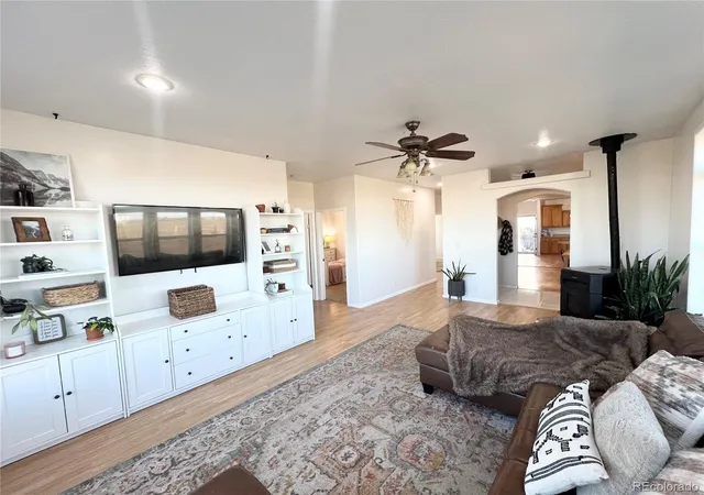 Photo 4 of Single family home for sale at 32056 County Rd 16, Keenesburg, CO 80643 | MLS# 9927801 | Listing updated on 2026-10-27