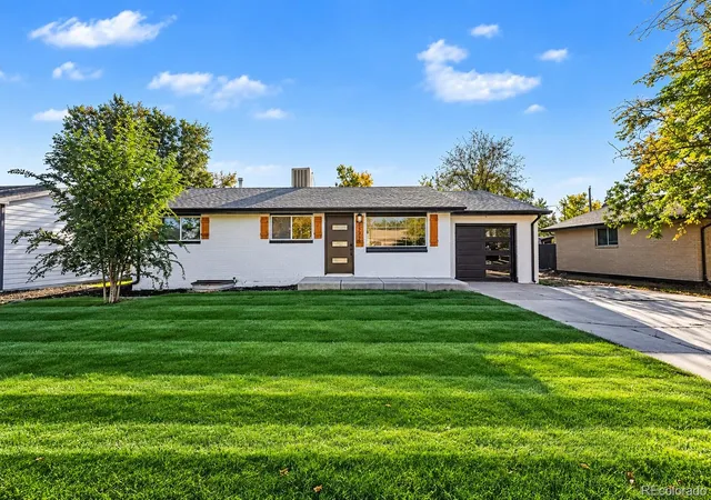 Photo 3 of Single family home for sale at 6528 Xavier St, Arvada, CO 80003 | MLS# 4199098 | Listing updated on 2026-10-22