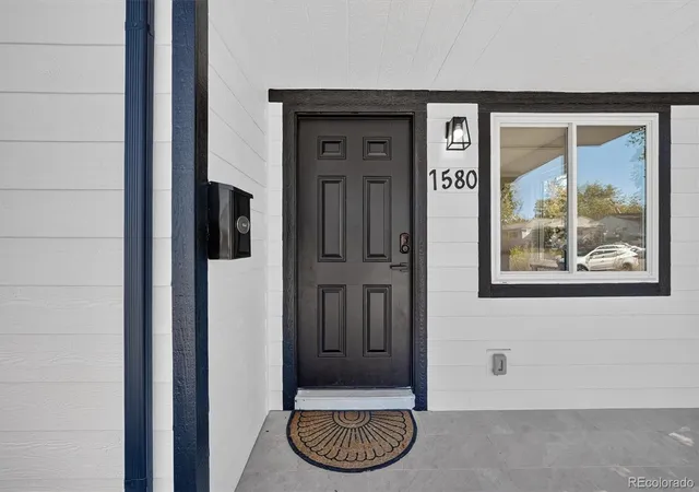 Photo 4 of Single family home for sale at 1580 S Zuni St, Denver, CO 80223 | MLS# 6003550 | Listing updated on 2026-10-18